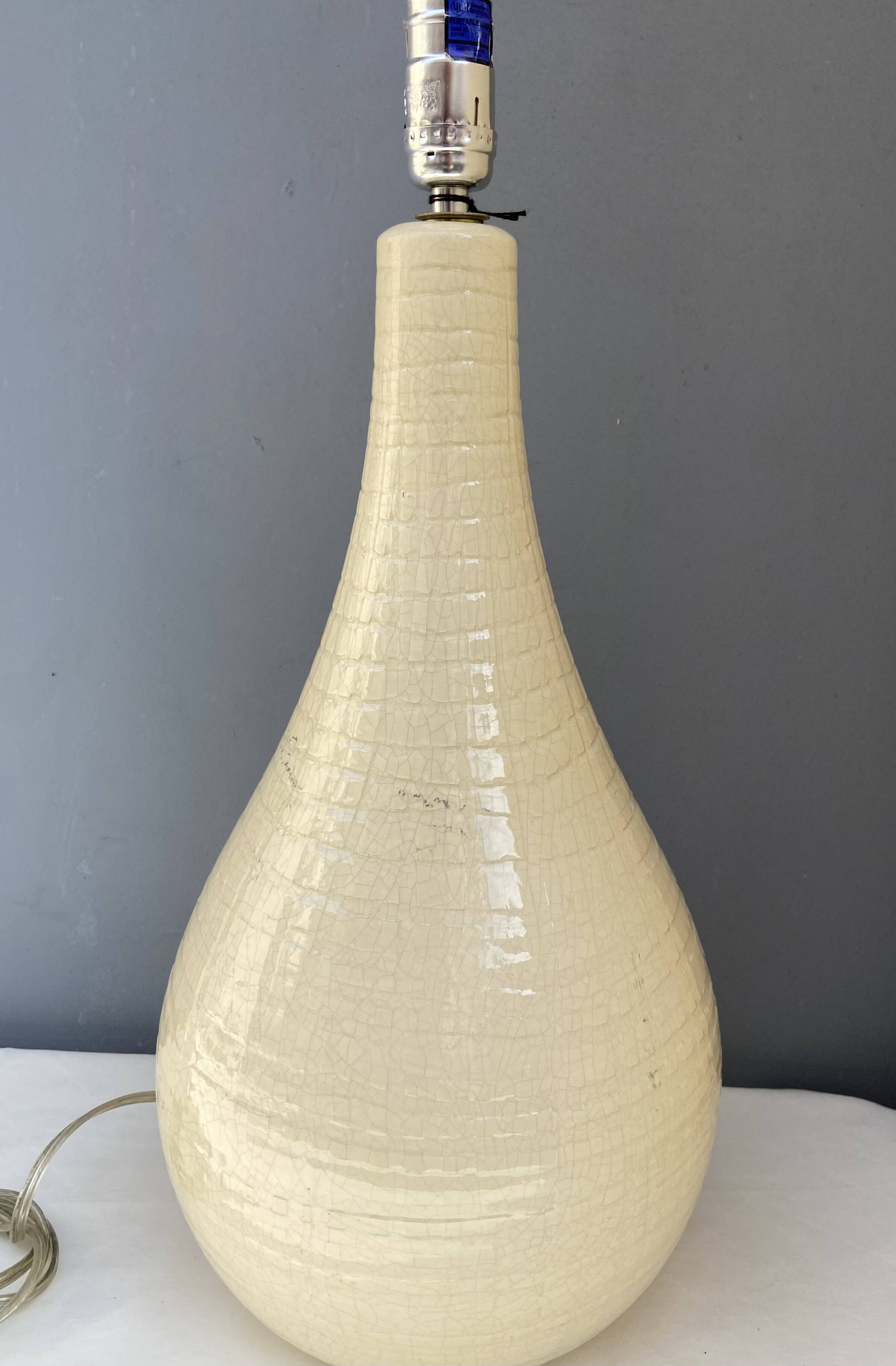 Ceramic lamp base