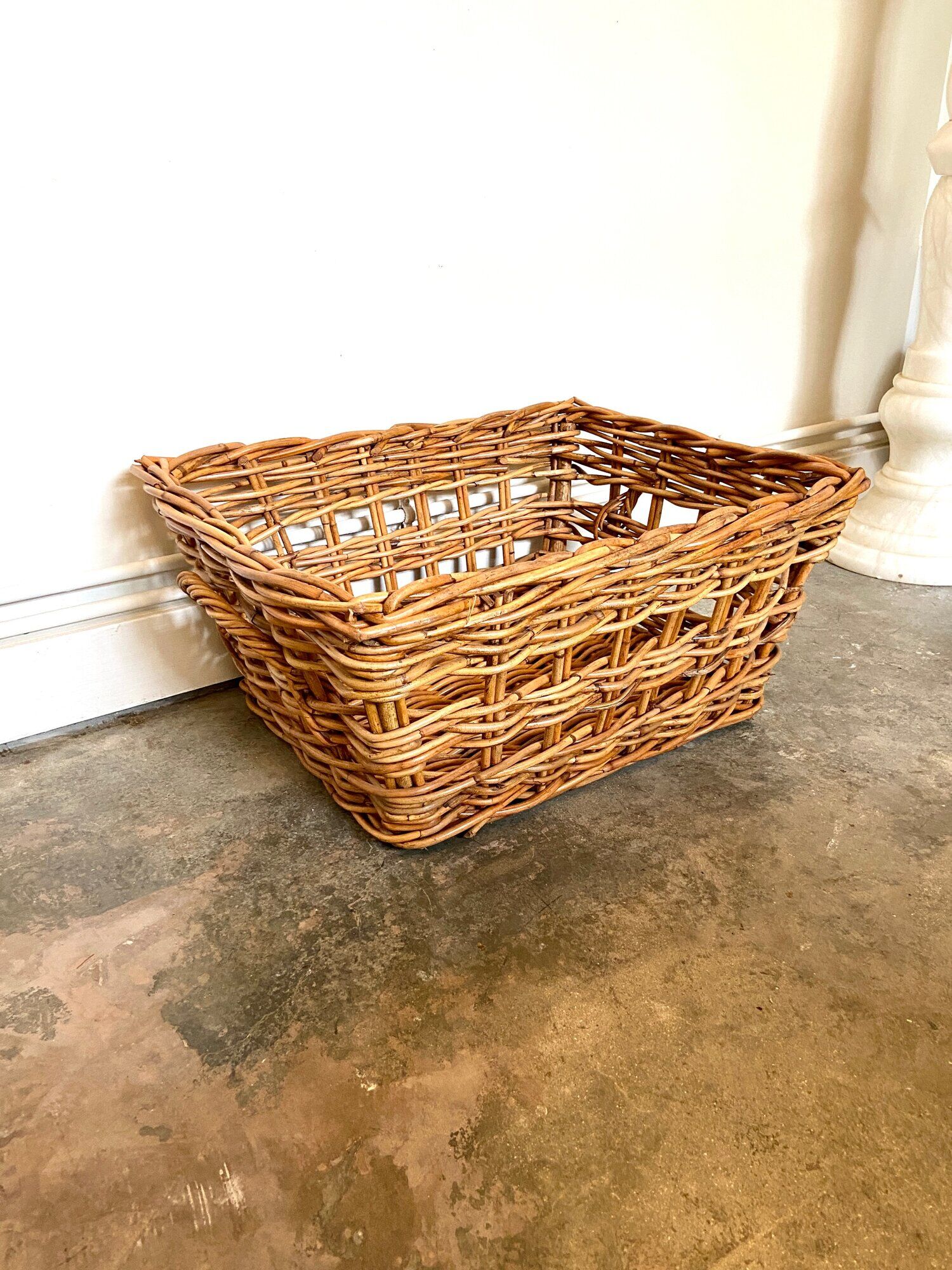 Wicker basket and braided rattan 66 x 47 cm