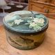 Metal biscuit tin