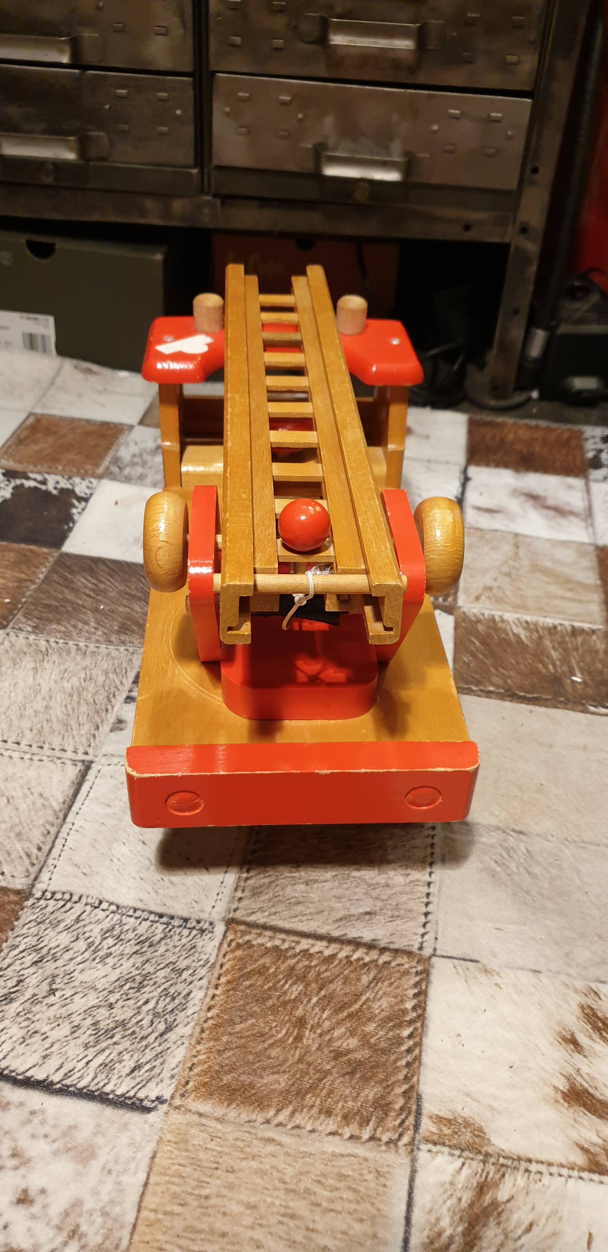 Solid wood ladder truck