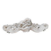 Décor en stuc figurant des anges