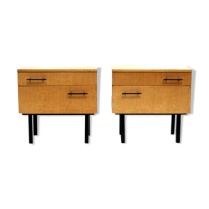 Ensemble de 2 tables