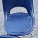 Chaise des années 70 Henry Colomer tubes chromés et skaï bleu marine