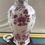 Lampe potiche porcelaine dessin fleurs avec abat-jour violet vintage