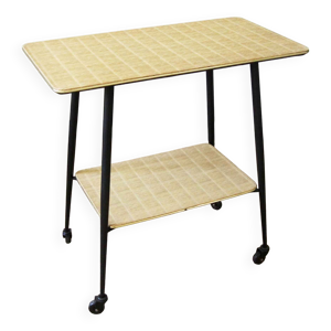 desserte à roulettes