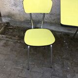 Table yellow Formica and its 3 chairs
