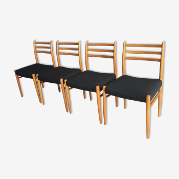 Ensemble de 4 chaises de salle à manger en bois et tissu noir des années 1960