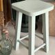 Tabouret bois massif vert amande 