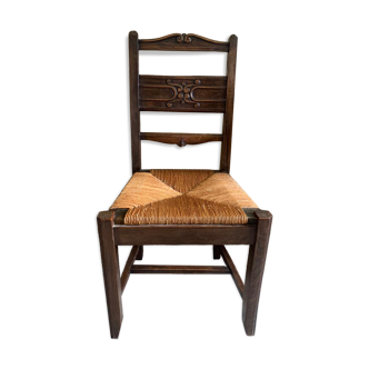 Basque style chair
