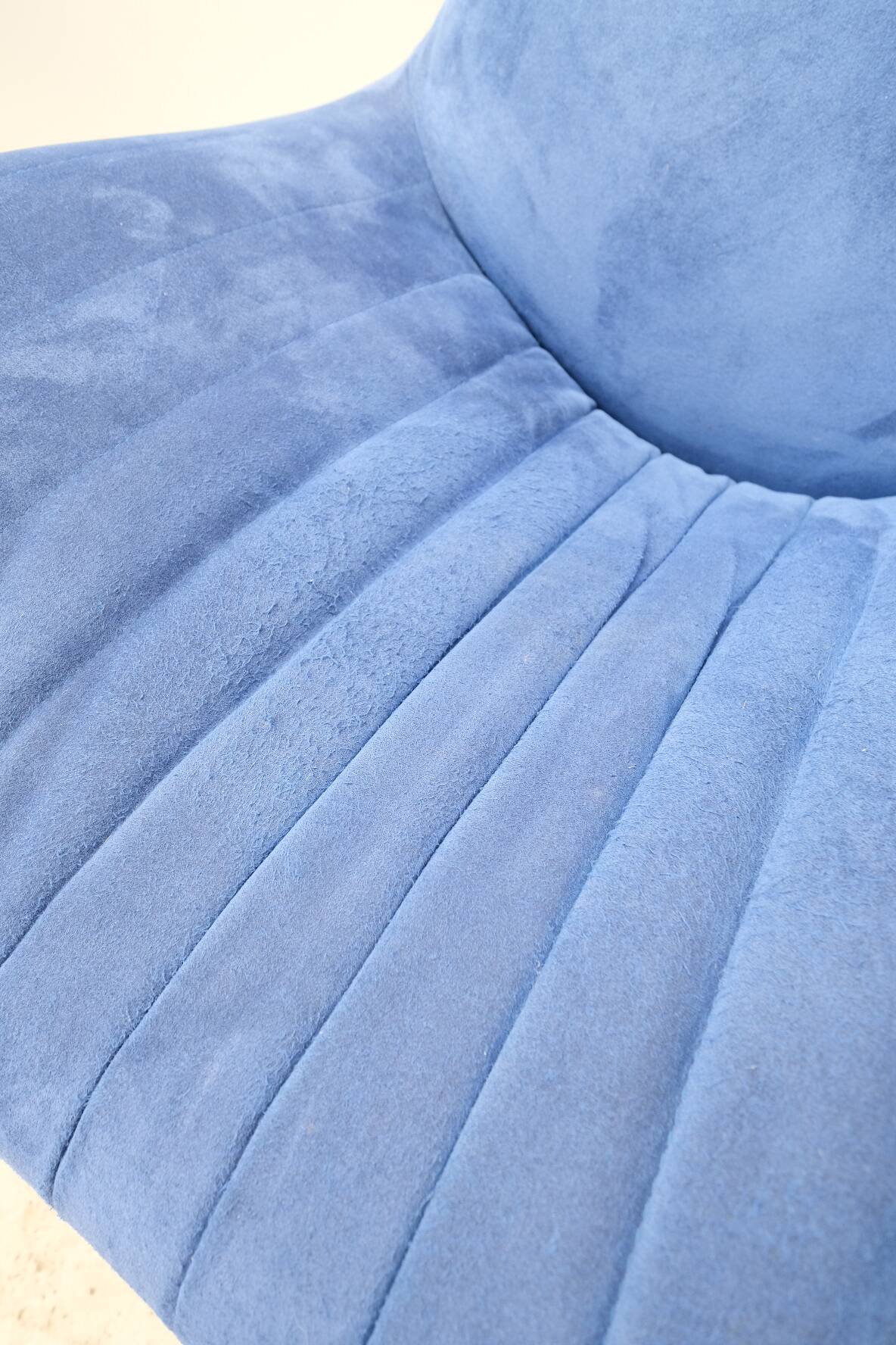 Pair of "Balou" armchairs by Jane Worthington for Leolux in leather, 1980