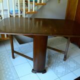 English mahogany folding gateleg table