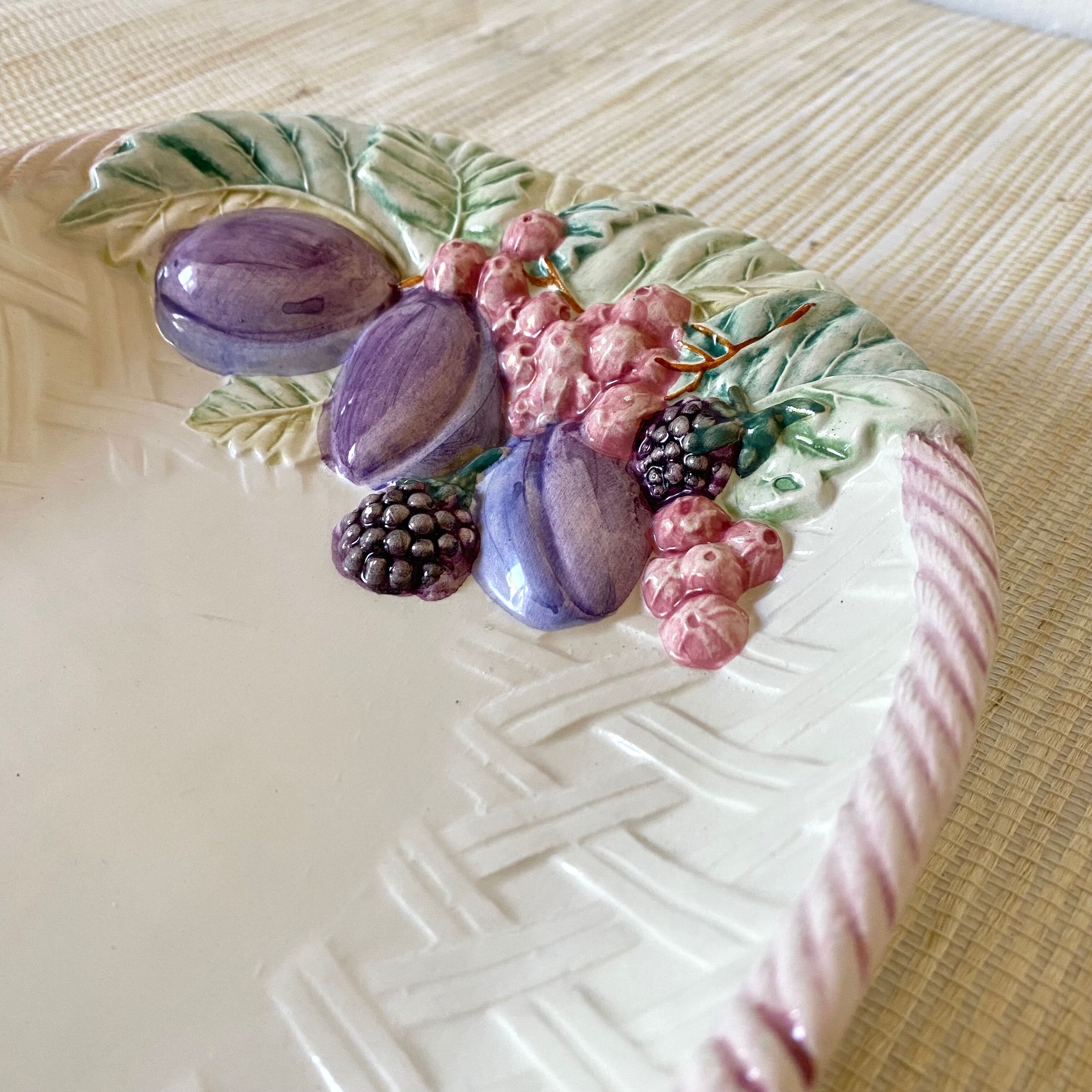 Long dish in fruit barbotine