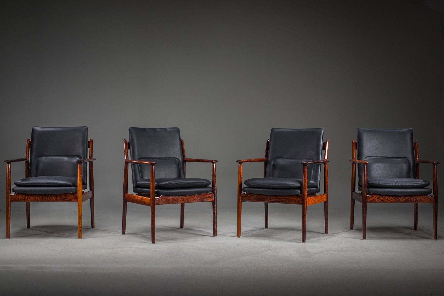 Danish Model 431 armchairs in leather by Arne Vodder for Sibast Møbler, 1960s, set of 4