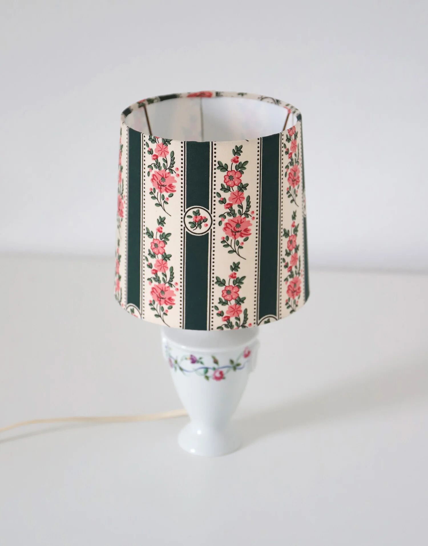 Small recycled vintage lamp — porcelain base, floral shade