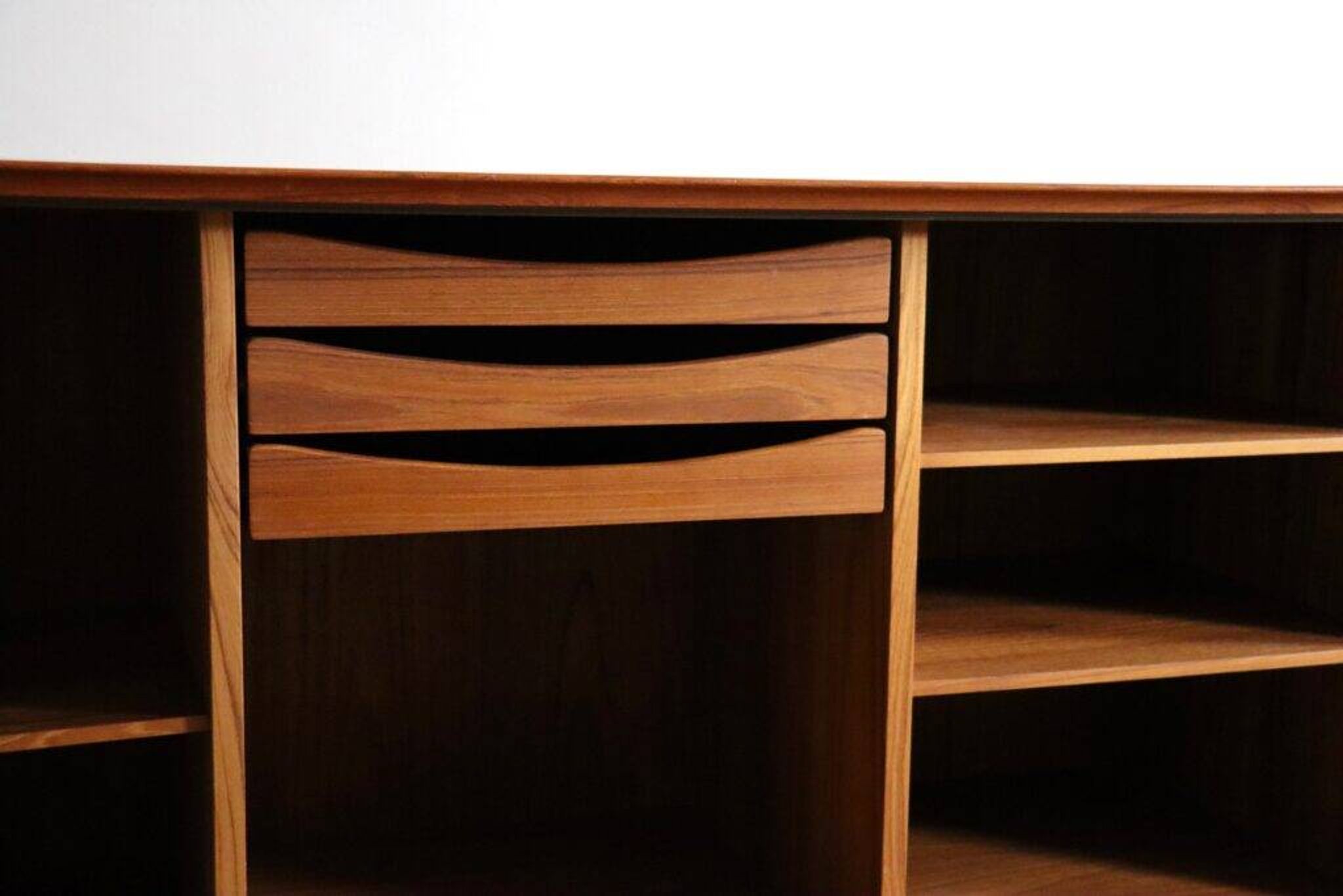 Buffet Arne Vodder Modèle 75 pour Sibast Mobler années 1960.
