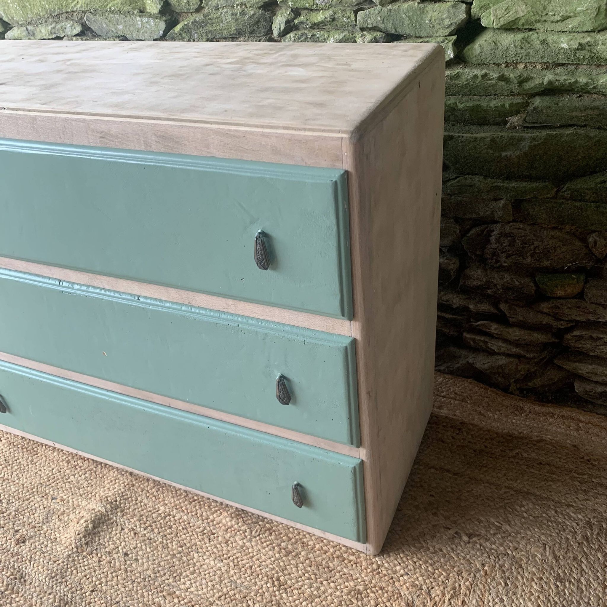 Vintage chest of drawers