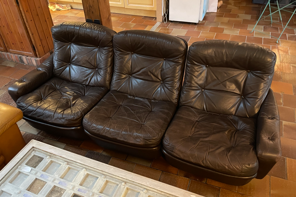 Modular leather sofa by Michel Cadestin for Airborne Publisher