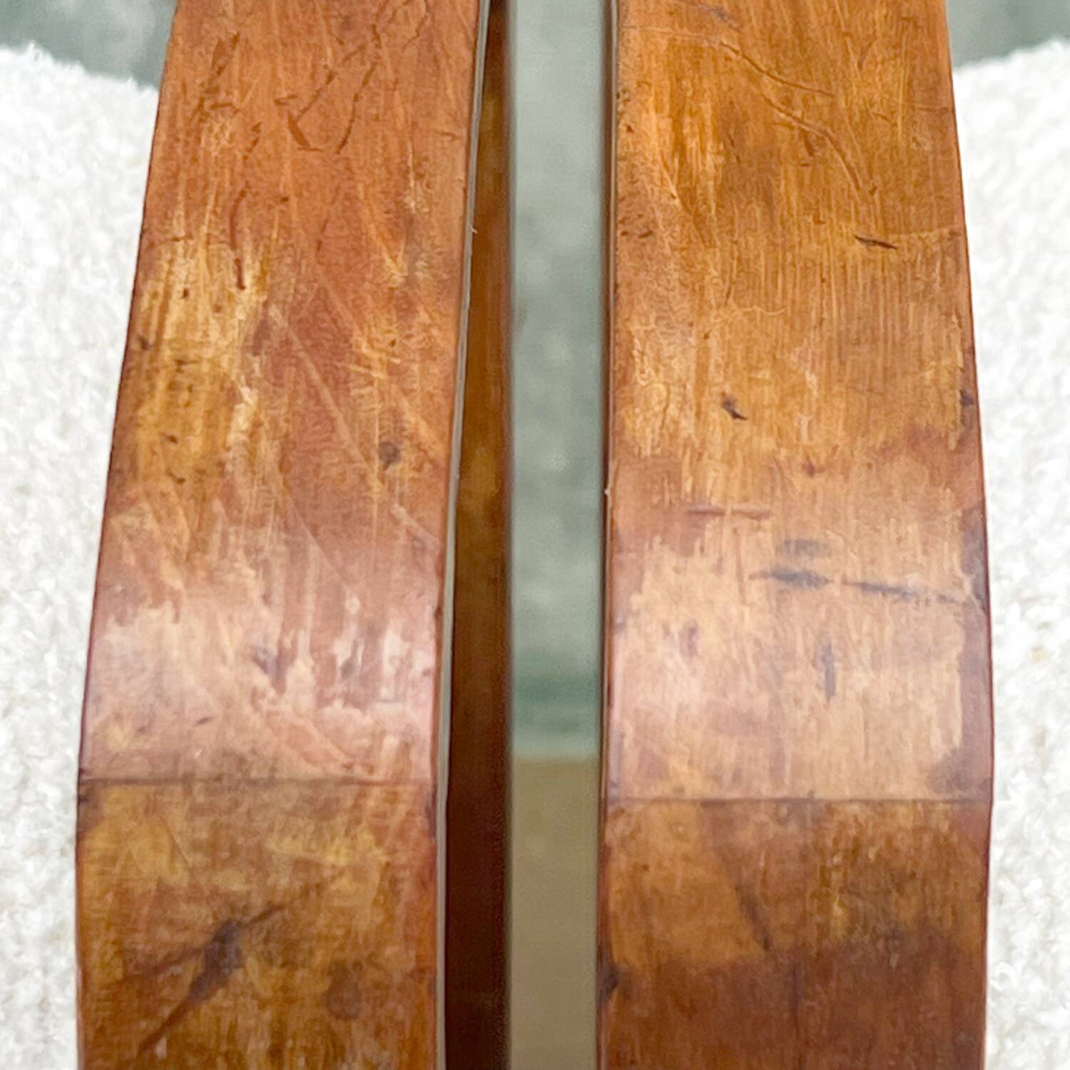 Deux tabourets mouton Decò