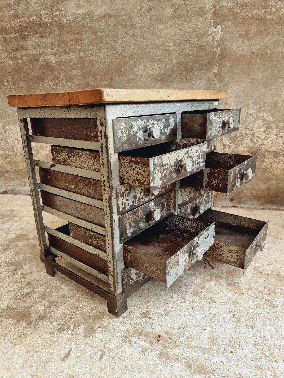 Commode industrielle armoire en acier