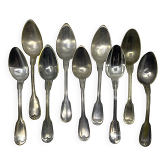 Set of 9 silver-plated soup spoons with a bi-lobed filet pattern.