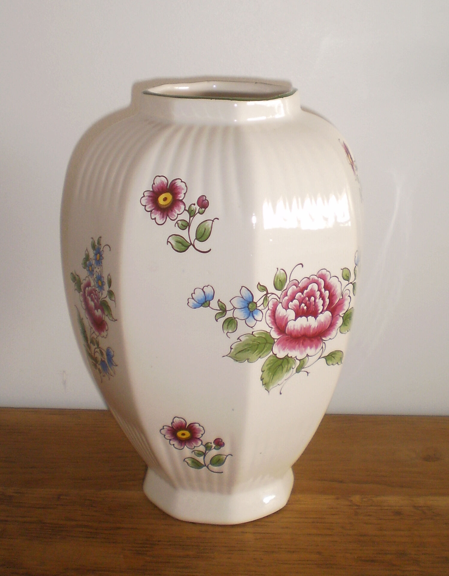 Floral decor vase