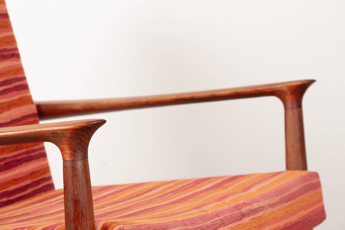 Pair of Danish armchairs in solid teak and fabric, Svend Aage Eriksen 1960.