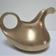 Pichet sculptural fonte laiton massif vintage