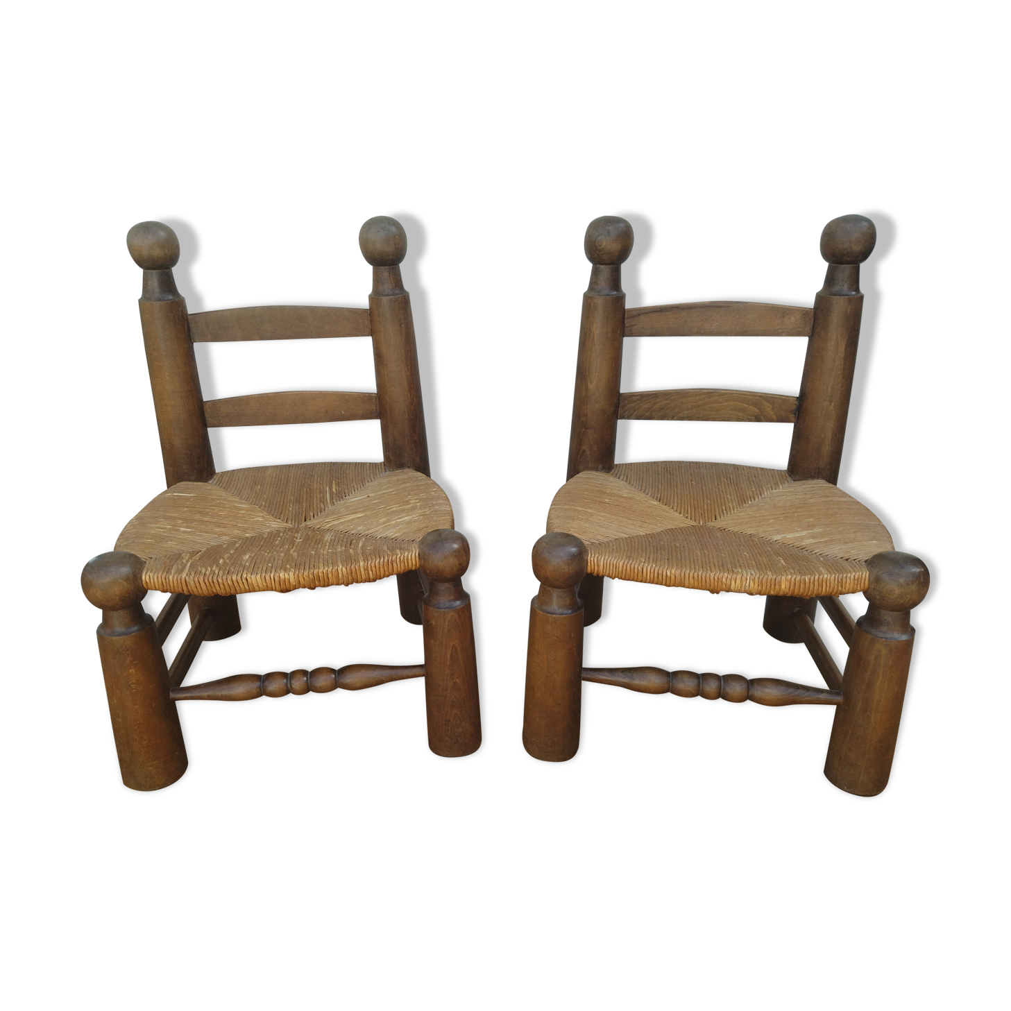 Pair of low mulched chairs