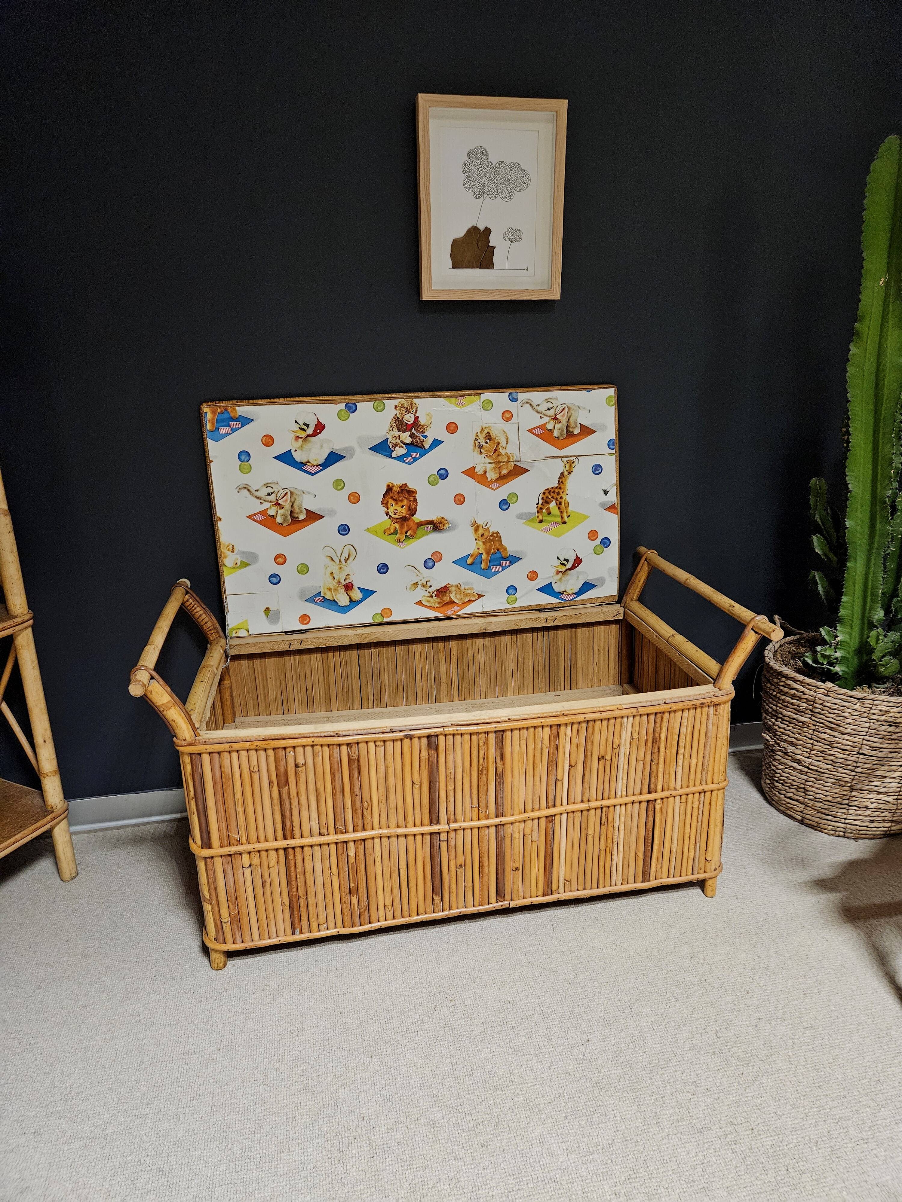 Toy box