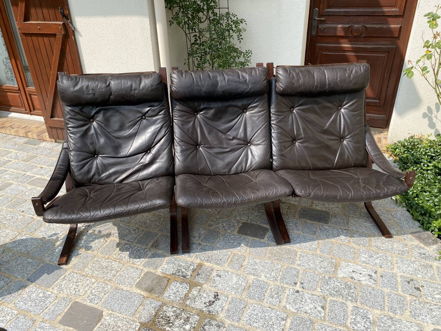 Sofa made of 3 Siesta armchairs