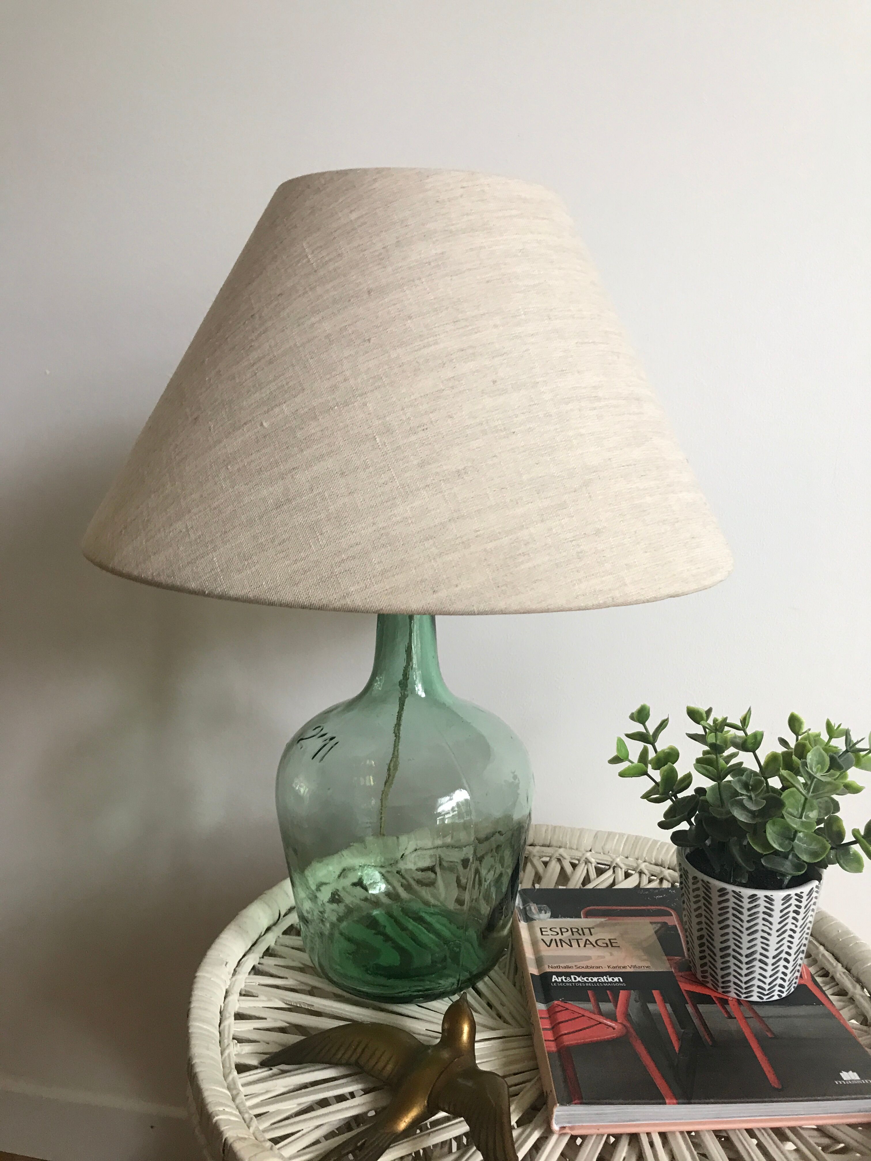 Table lamp