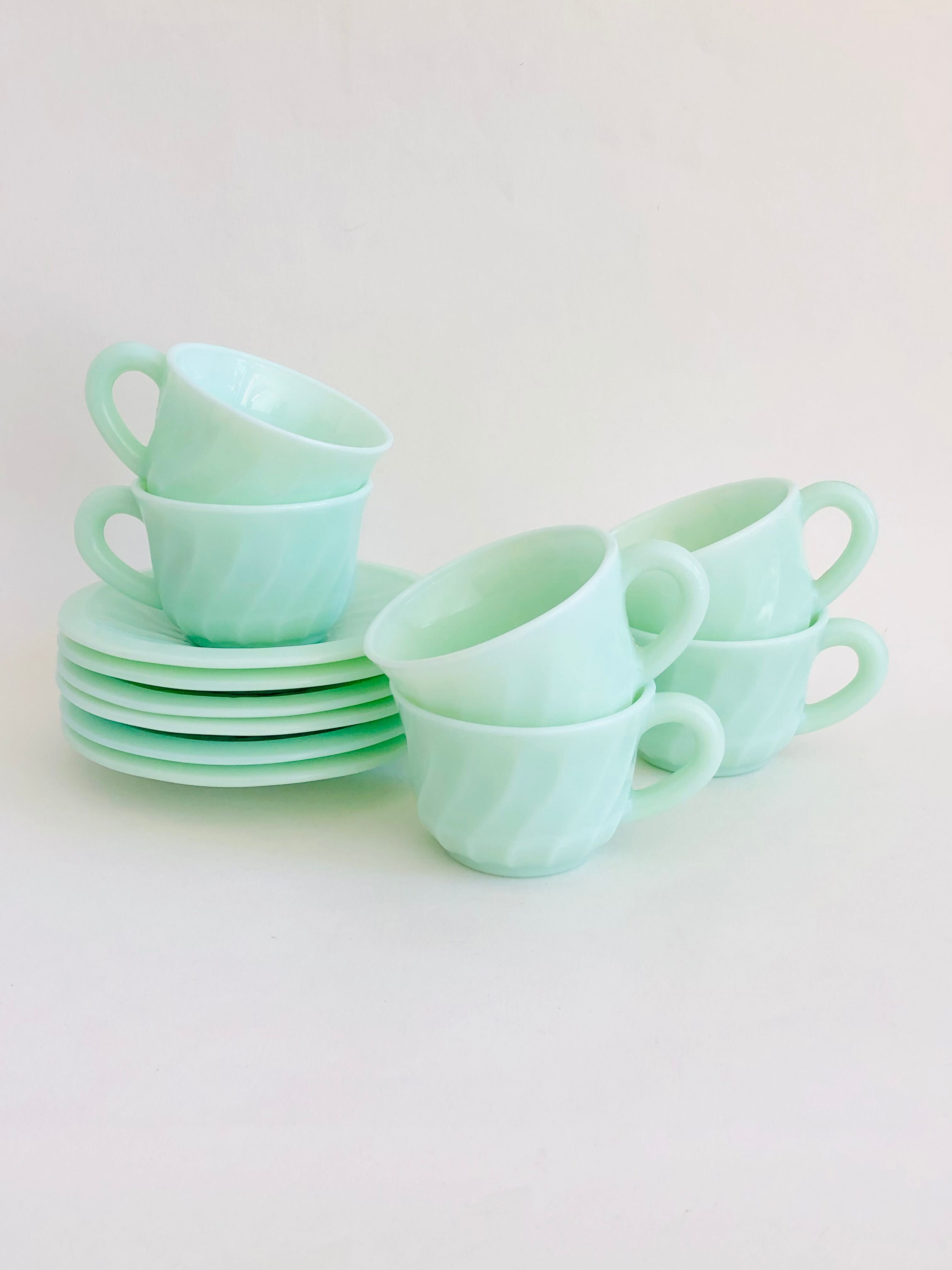 Vintage Arcopal cups