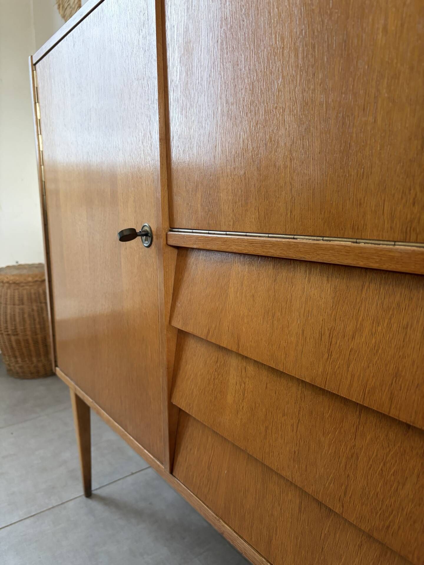 Meuble de rangement / étagère vintage