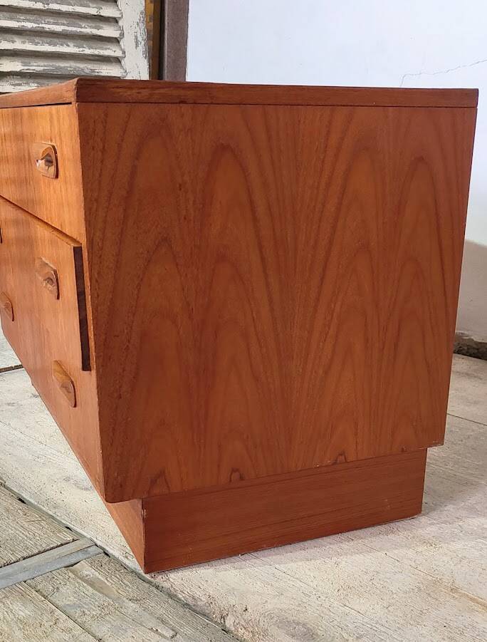 G-PLAN vintage chest of drawers