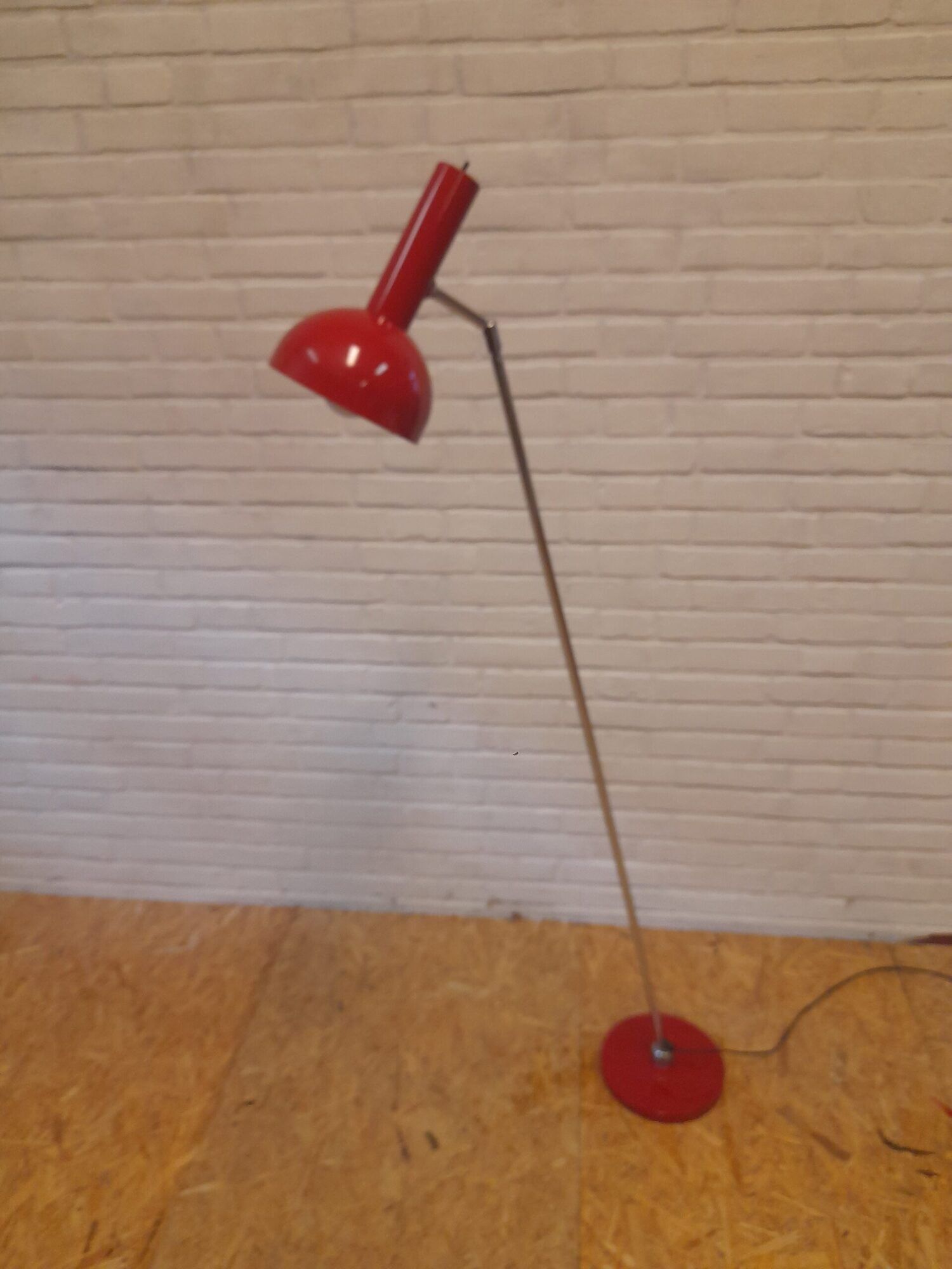 Hala adjustable floorlamp