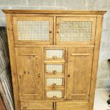 Meuble en pin