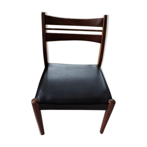 Chaise basse style scandinave