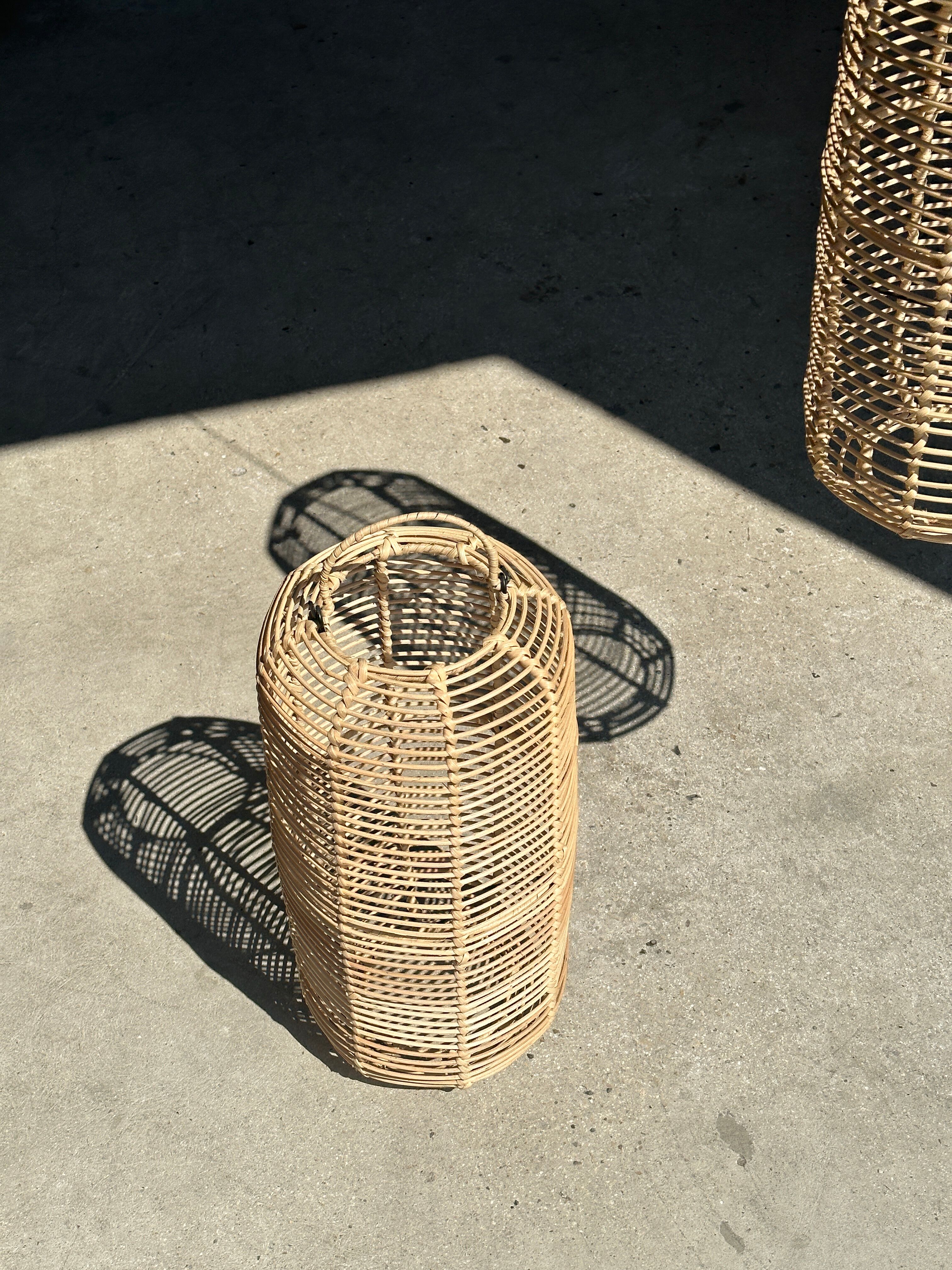 Large lantern-shaped rattan pendant lamp H50 D24