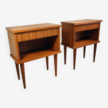 Deux tables de chevet années 60-70