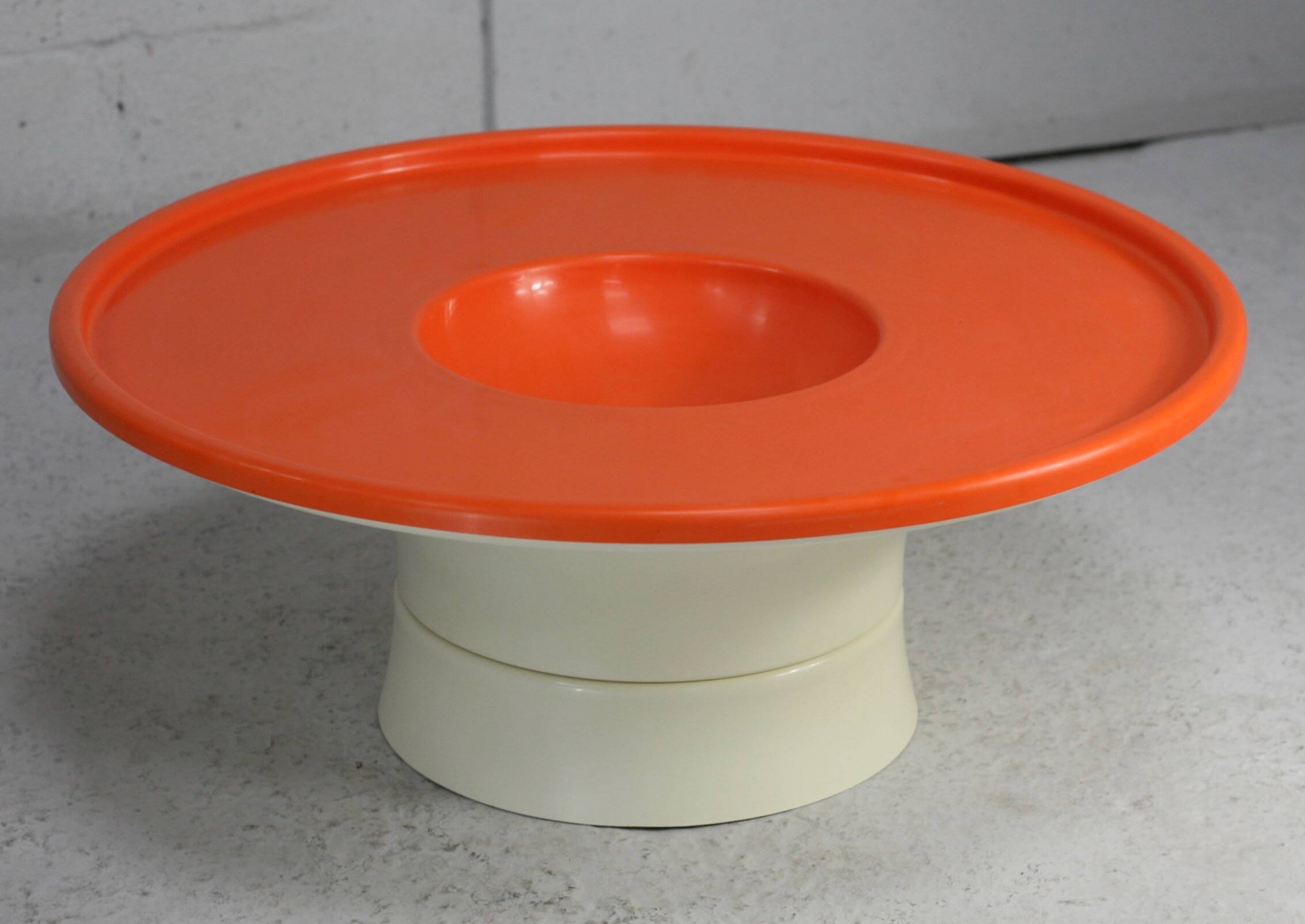 Coffee table by Etienne Fermigier. published by Meubles et Functions. France, 1968