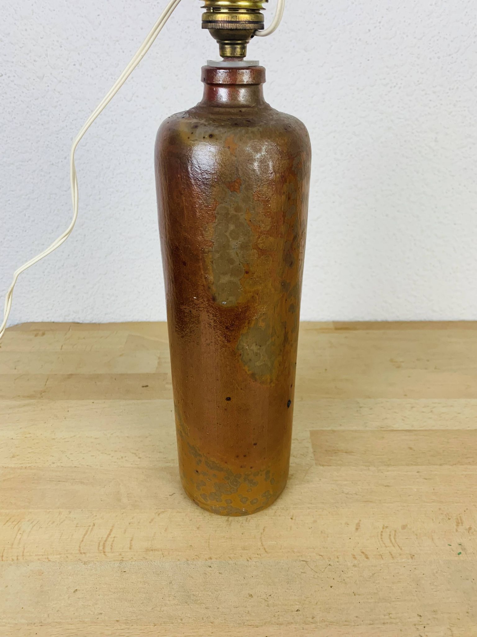 Lampe bouteille grès et abat jour laine vintage