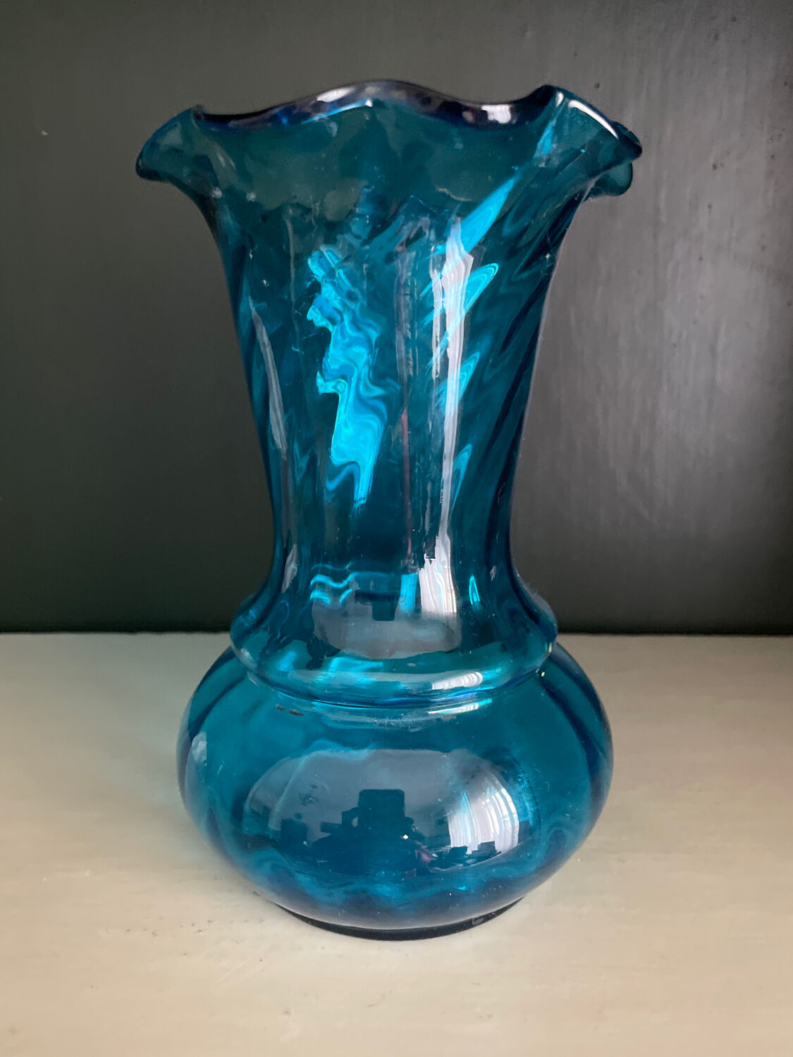 Vase en cristal bleu Georges Sand XIXeme siècle