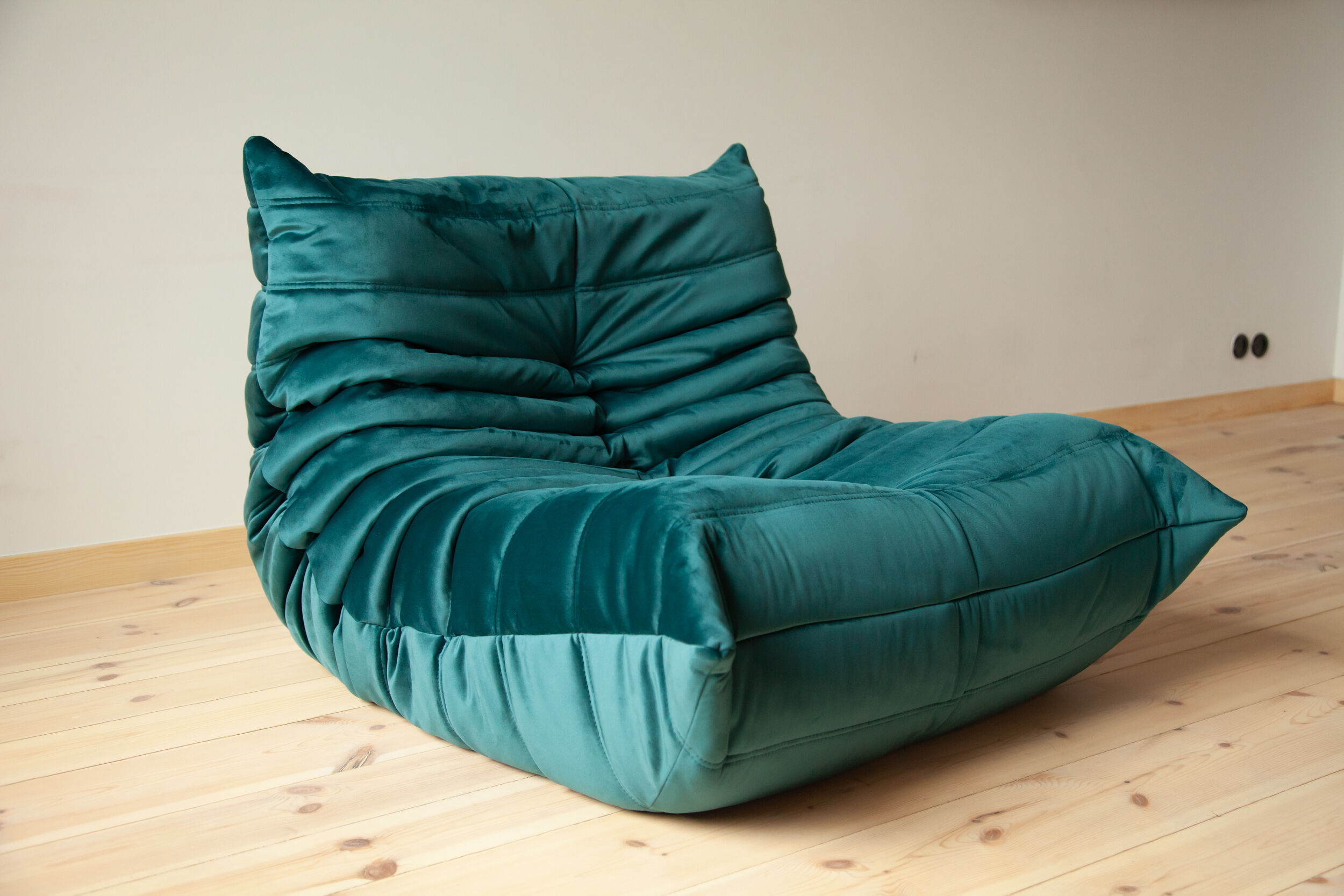Togo armchair model designed by Michel Ducaroy 1973