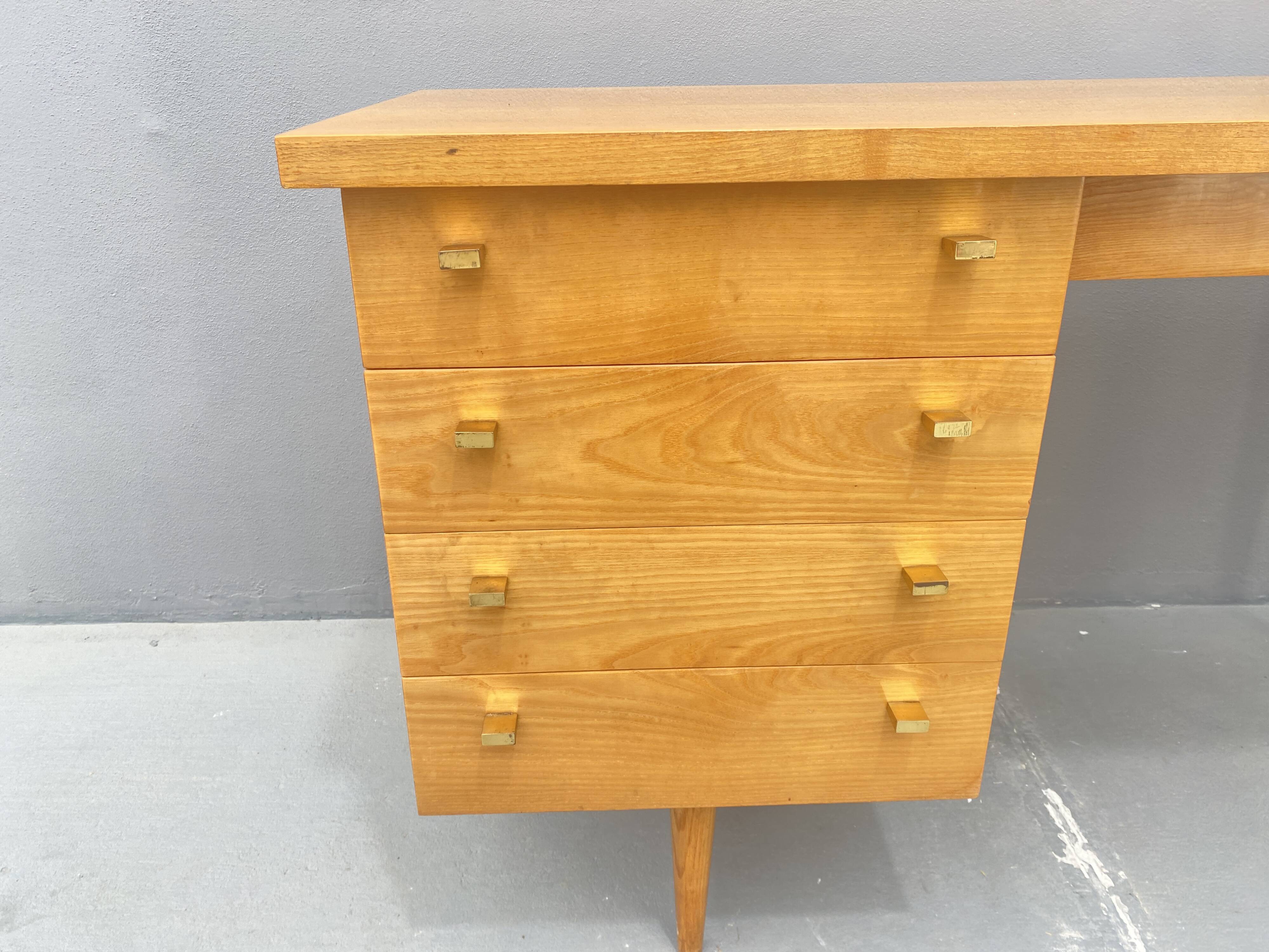 Bureau en hêtre, Tchécoslovaquie 1970