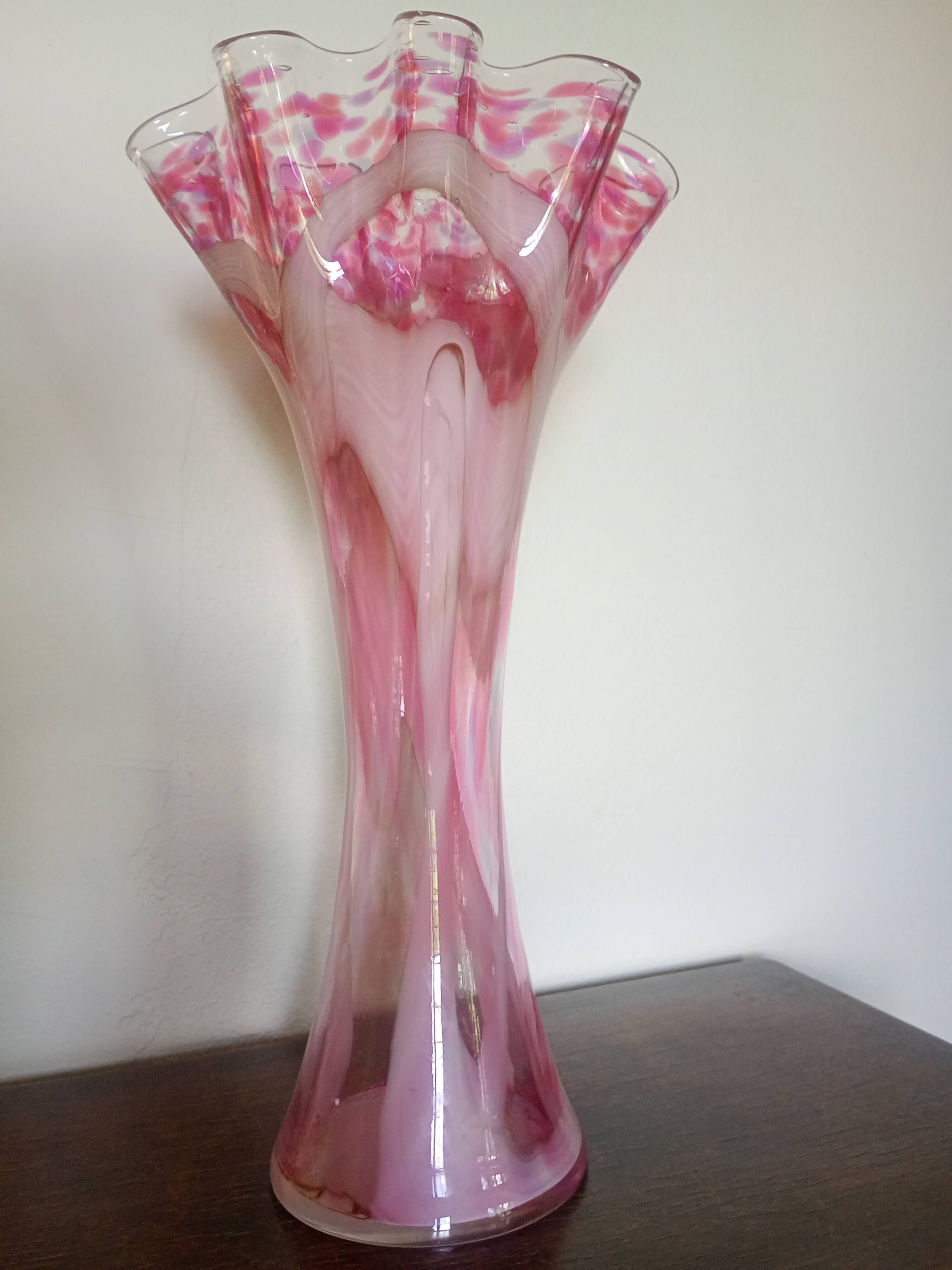 Large flared corolla vase 50cm - speckled pink & white 70's design