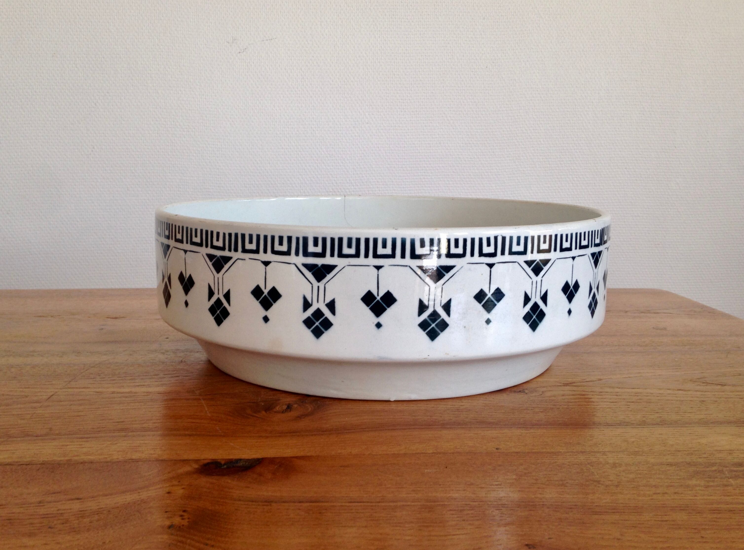 Bowl former french Teresa 1900, white blue