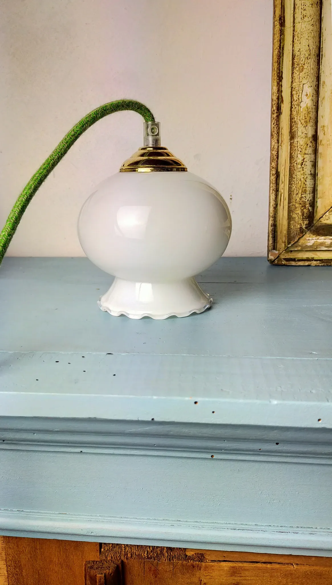 White opaline table lamp