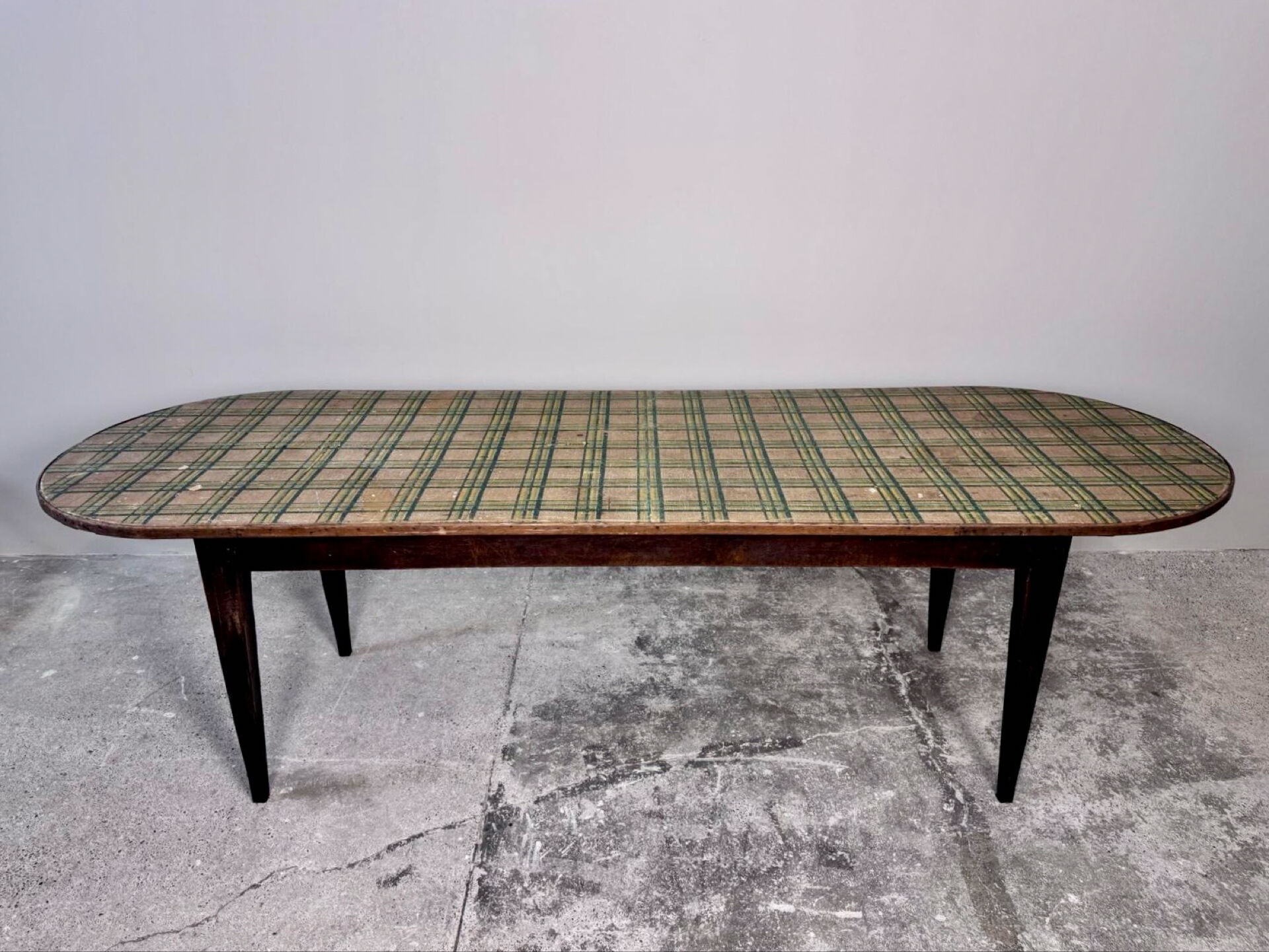 Large oval bistro table dimensions 255 cm