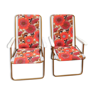 Pair of vintage folding chairs