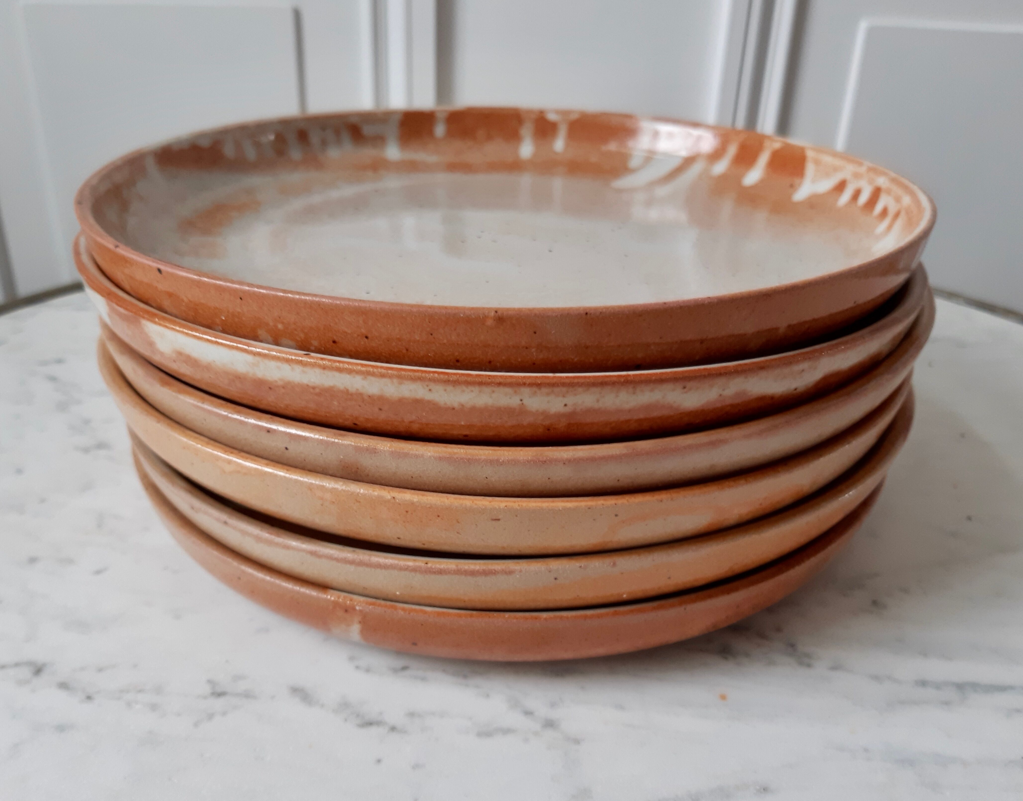 Lot of 6/12 flat plates in vintage sandstone